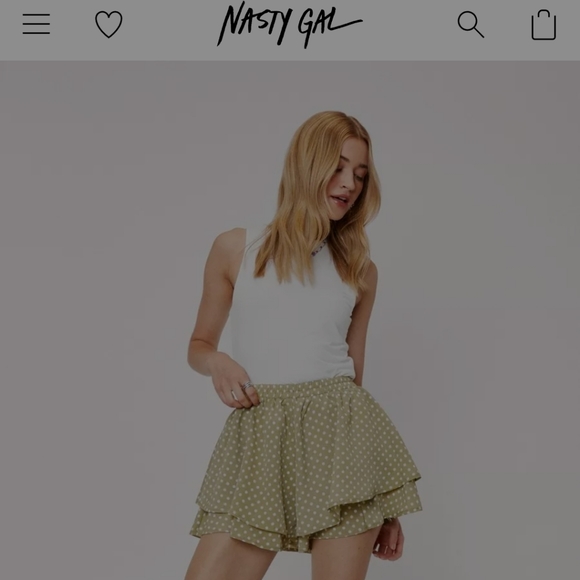 NASTY GAL Leopard Ruffle Hem Tiered Shorts - Picture 6 of 6